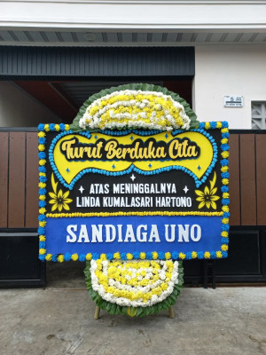 Papan Bunga Duka di Ayuhulalo